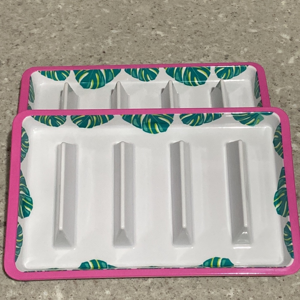 NWOT Taco Trays / Hotdog Trays Set of 2